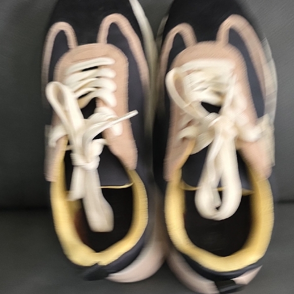 Tory Burch Black and Cream Athletic Shoes - Picture 8 of 9